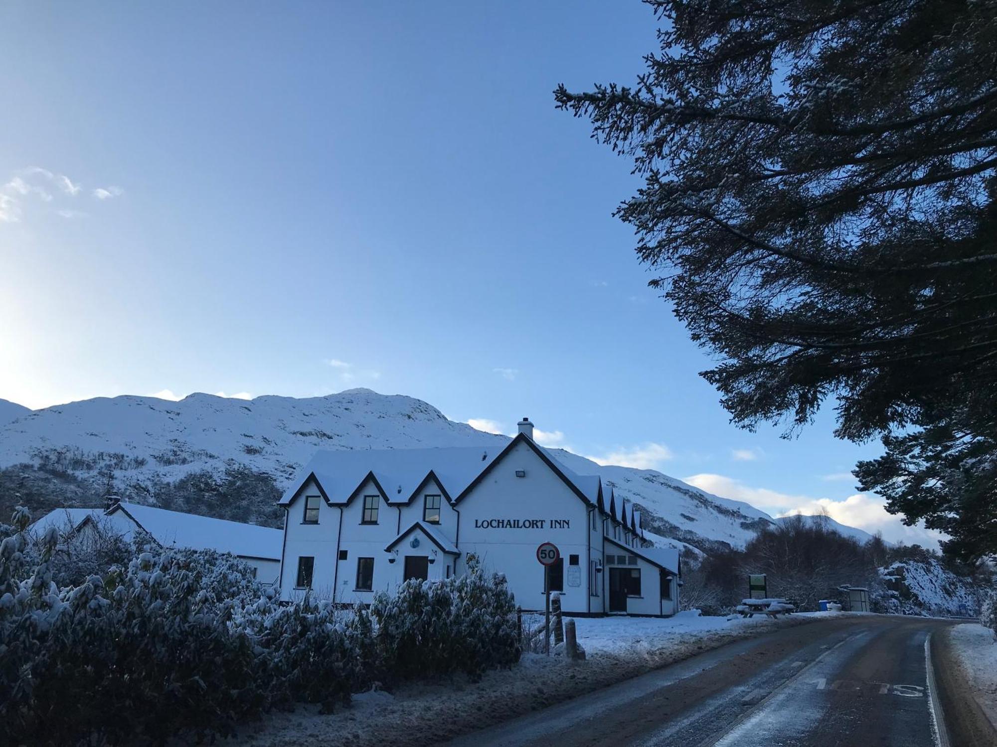 Lochailort Inn Exterior photo